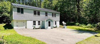 Spacious Family Friendly 3-bedroom home in Ashland perfect for your next getaway