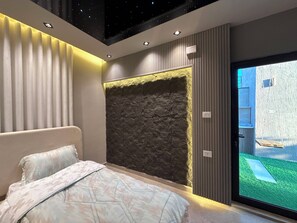 Room - 3 bedroom apartment with roof and terrace stylish and modern (Irbid)