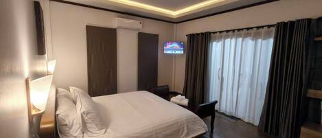 Deluxe Room, Garden View