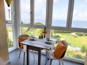 Dining - Aurrekoetxea 36 Vacation Rental Tala 10 (Bermeo)