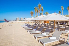 Beach - Escape to a beautiful two-bedroom oceanfront resort in Cabo. (San José del Cabo)