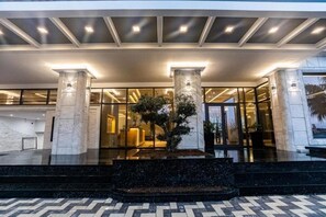 Exterior detail - Kraal Hotel Vlore (Vlorë)
