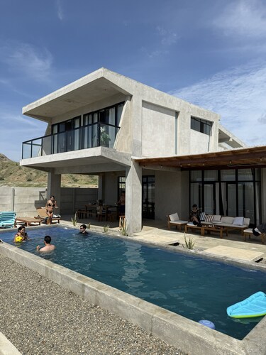 Arrecife Beach House in Los Organos El Ñuro