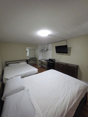 Habitación doble Confort, vista a la ciudad | Wifi gratis 