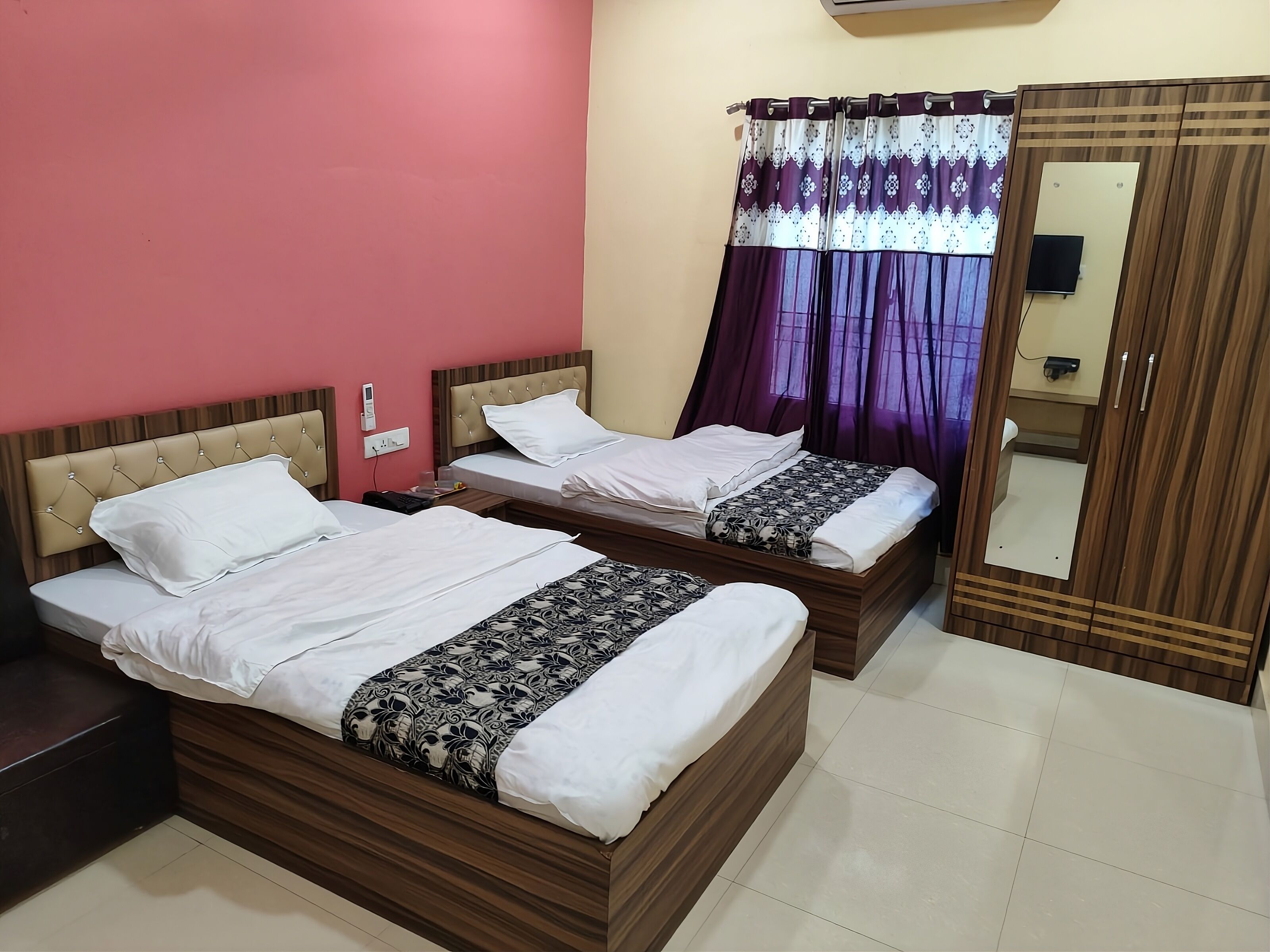 Deluxe Twin Room | WiFi (free)