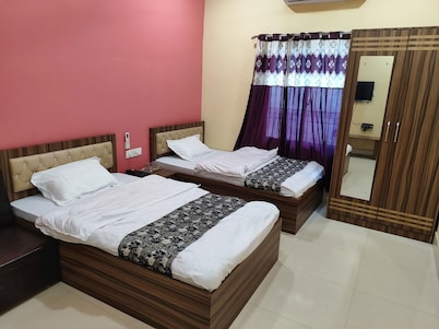 Bindwasini Hotel And Party Palace