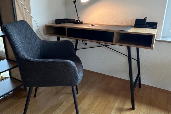 Ferienwohnung Büttner-Eck-Schreibtisch
