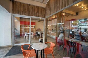 Ảnh chưa phân loại, 4 trong số 32 ảnh, nút