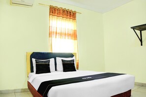 House - Cozy Double Escape W/ Free Wifi and Parking (Bandar Lampung)