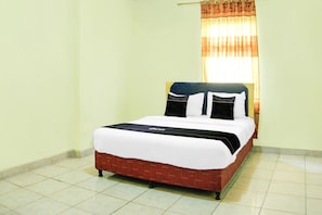 House - Cozy Double Escape W/ Free Wifi and Parking (Bandar Lampung)