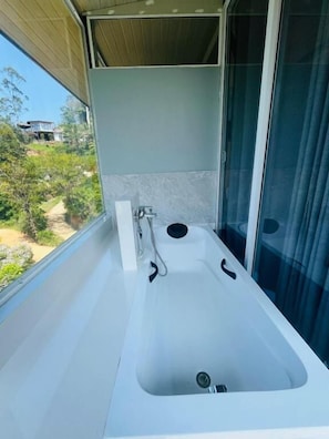 Suite Deluxe, balcone, vista montagna | Bagno