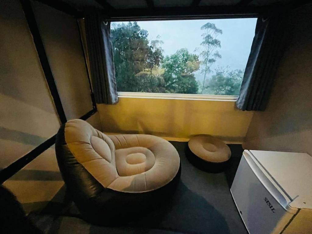 Deluxe Suite, Balcony, Mountain View | Interior
