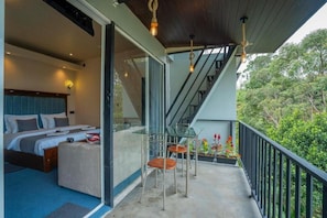 Suite, balcone, vista montagna | Ristorazione all'aperto