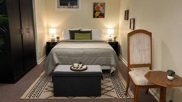 1 bedroom, internet, bed sheets