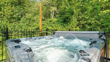 Baignoire à remous extérieure