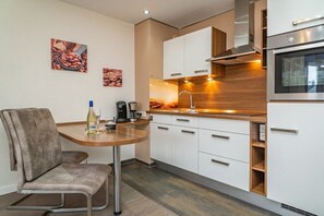Private kitchen - Haus Ornum, Apartment SILD - 15 (Westerland)