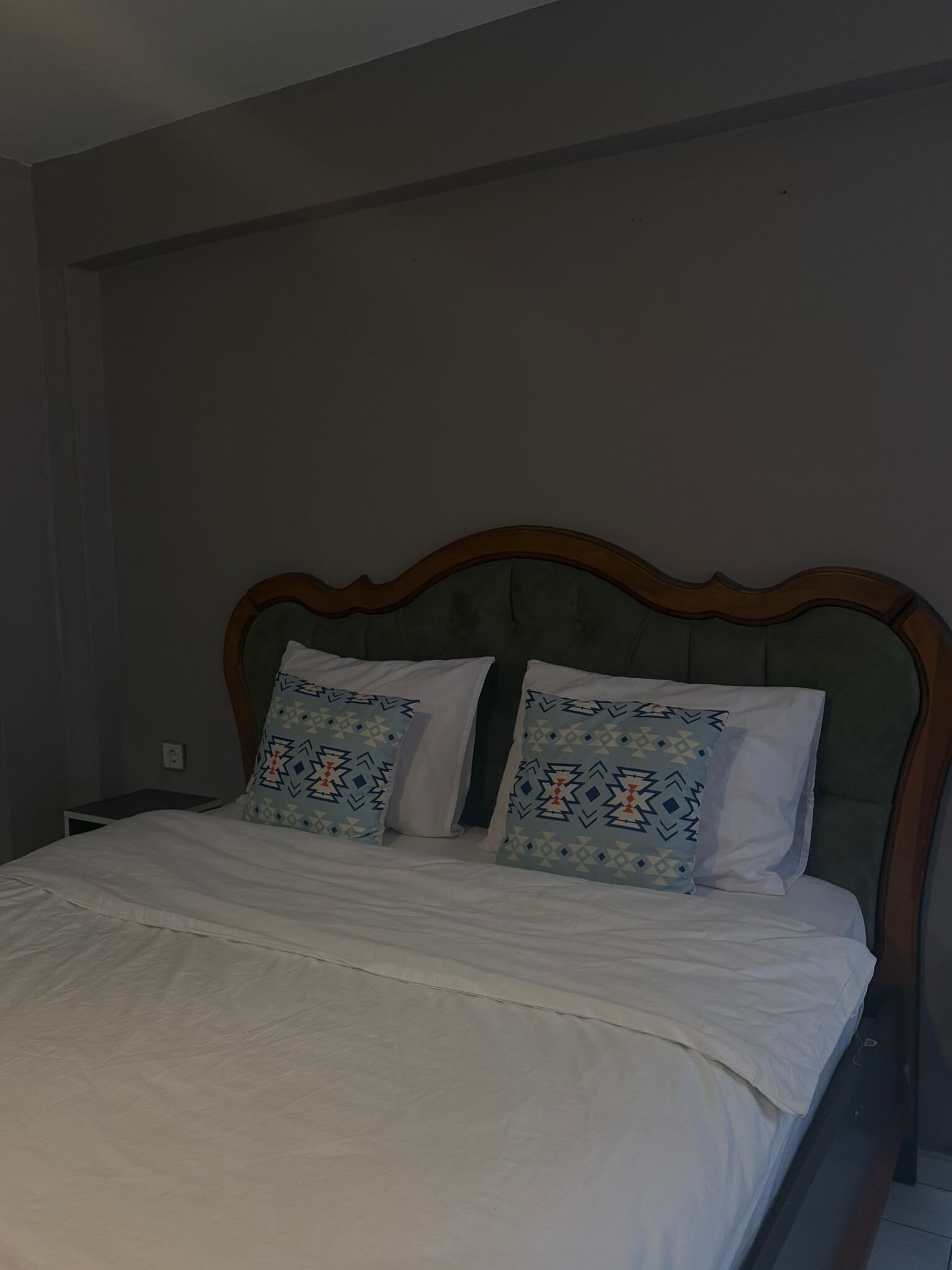 2 bedrooms, iron/ironing board
