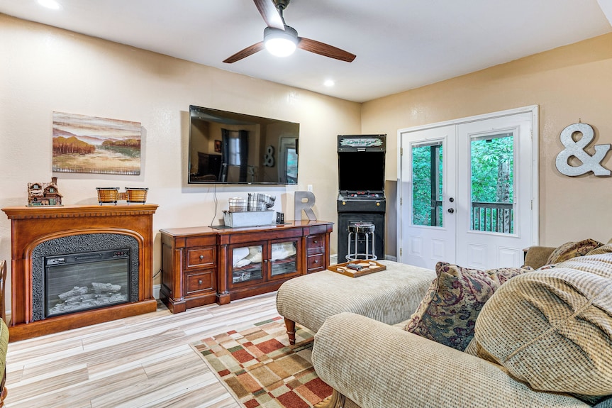 Family Friendly! Scenic Murphy Escape W/ Fire Pit - Blue Ridge Mountains
