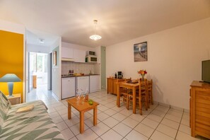 Interior - Duplex Apartment in Carcans near Beach (Carcans)