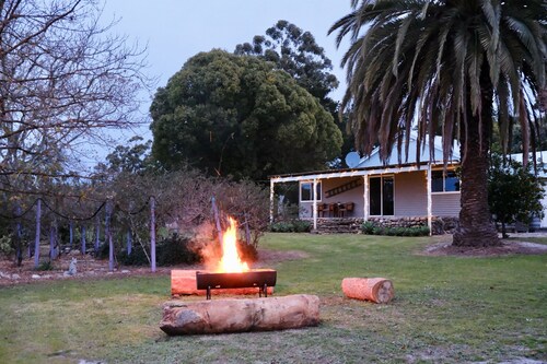 Relax, Central & Breathe the Country Air