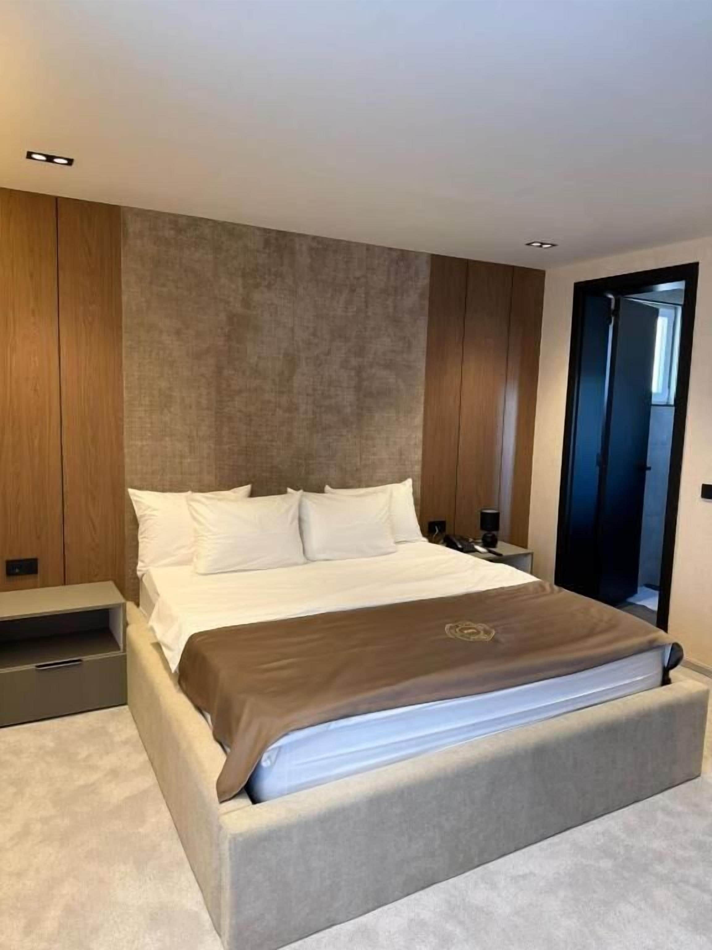 Kamar Double, pemandangan kota | Brankas, tirai kedap cahaya, kedap suara, dan Wi-Fi gratis