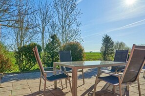 Outdoor dining - Holiday apartment with 1 bedroom (Nordstrand)