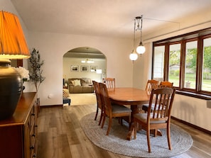 Dining - Hot Tub | 2 Game Rooms | Indoor Playground | 17ppl (South Bend)