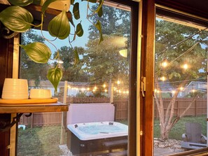 Indoor spa tub - Hot Tub | 2 Game Rooms | Indoor Playground | 17ppl (South Bend)