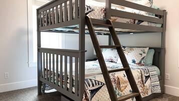 3 bedrooms, iron/ironing board, travel cot, free WiFi