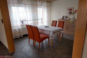 Dining - "The beautiful view" || Wölpinghausen (Wölpinghausen)