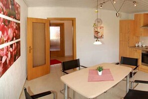 Dining - "The beautiful view" || Wölpinghausen (Wölpinghausen)