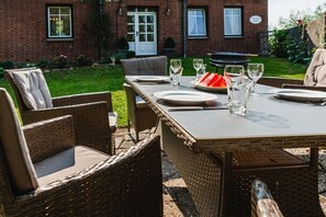 Outdoor dining - Holiday home with 3 bedrooms (Nordstrand)
