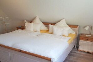 Room - "At the Old Country House" (Nieblum)