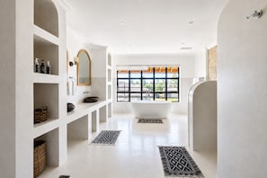 Suite Familiale, vue montagne | Salle de bain