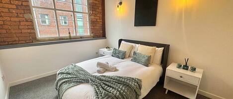 3 bedrooms, WiFi (free)
