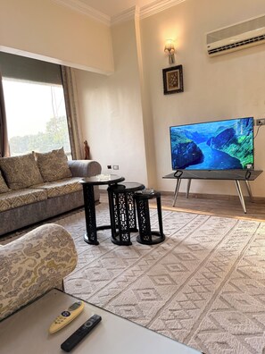 Unclassified image, 2 of 29, button - Cozy 1-bedroom studio in gorgeous Giza Governorate with AC (Giza Governorate)
