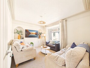 Unclassified image, 2 of 45, button - Coastal Charm | 4BR House | near St Ives Harbour (St Ives)
