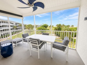 Outdoor dining - Beach Villa 2126: Rare 2-Story Gulf-Front Gem – Panoramic Views & Brand New Loft (Captiva)