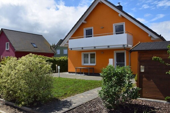 Exterior - Holiday home in Röbel with swimming pool (Röbel)