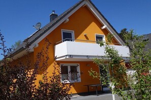 Exterior - Holiday home in Röbel with swimming pool (Röbel)