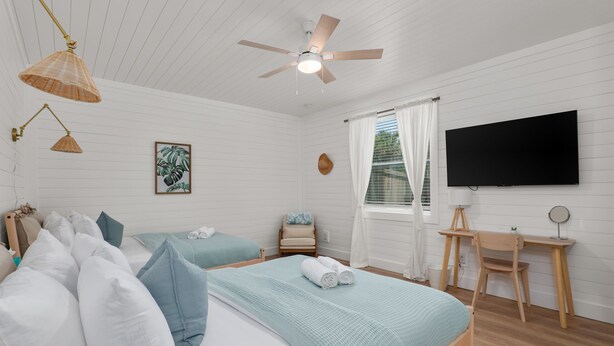 Unclassified image, 1 of 49, button - 3 houses/3 pools/2 rooftops/panoramic ocean & downtown views (St. Augustine)