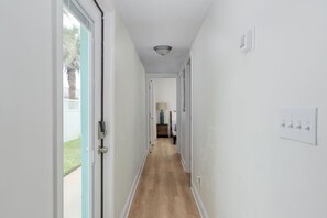 Unclassified image, 2 of 50, button - 7 bedrooms/4 bathrooms/sleeps 15 (St. Augustine)