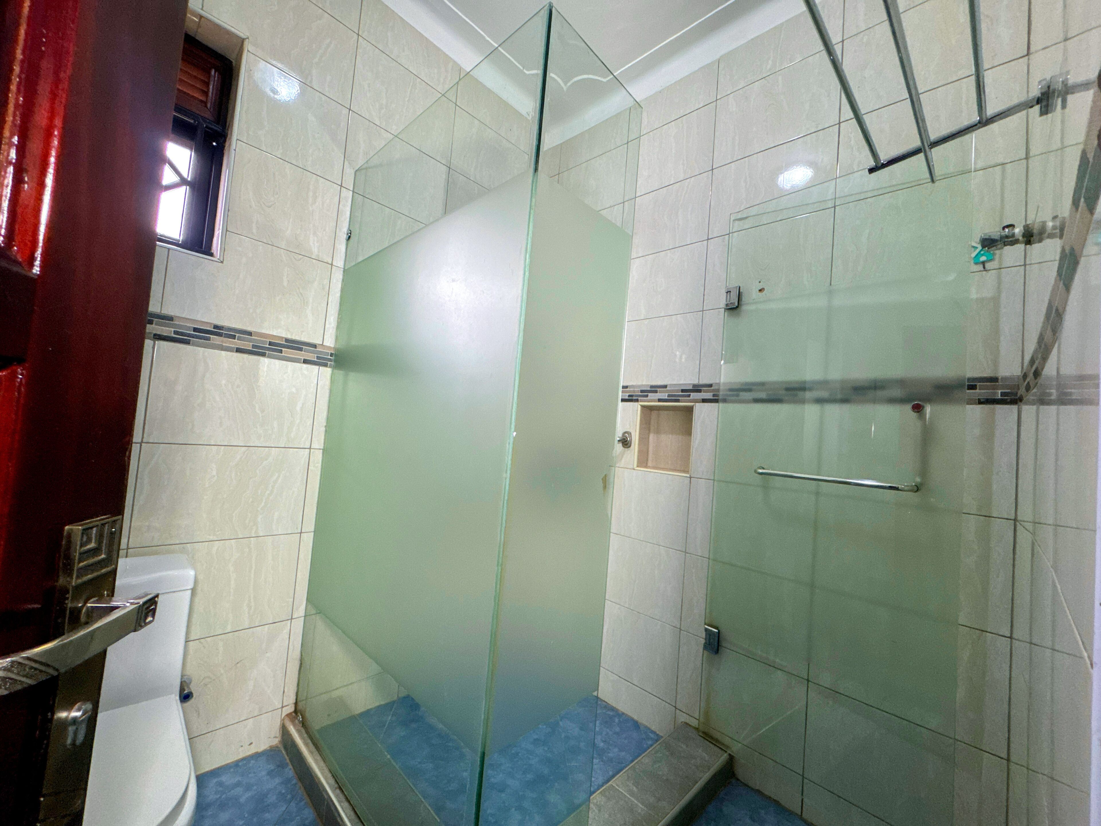 Family Duplex, Partial Lake View | Bathroom