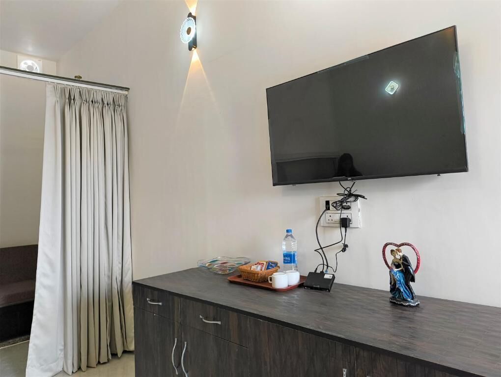 Chambre supérieure double, balcon, vue sur le jardin | Intérieur