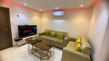 Apartment | Living area