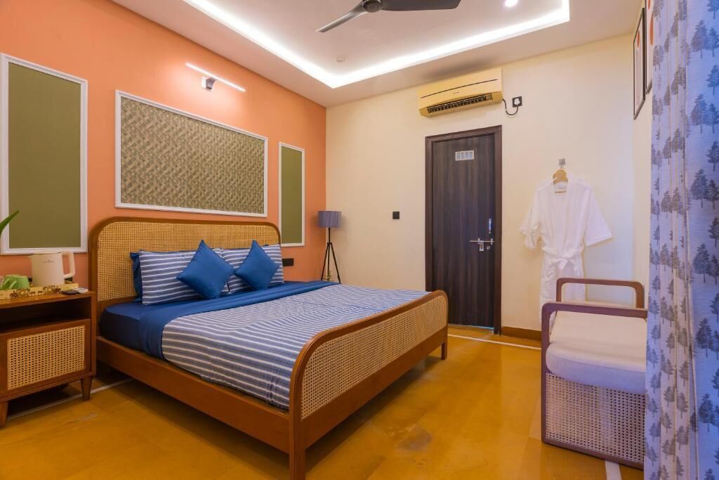 In-room safe, laptop workspace, soundproofing, iron/ironing board