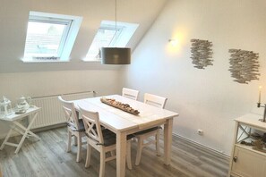 Dining - Holiday apartment in Ratekau with barbecue (Ratekau)
