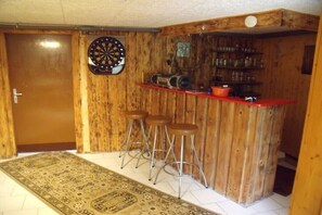 Bar (on property) - Holiday home with 1 bedroom (Freiensteinau)