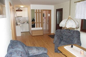 Living area - Holiday apartment with 2 bedrooms (Schwielochsee)