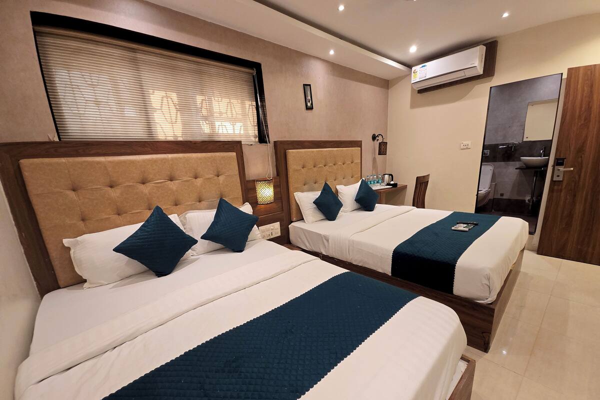 Deluxe Quadruple Room